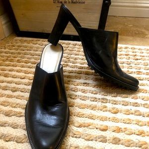 Unisa black leather heels